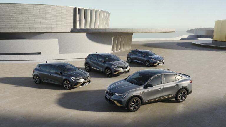 Renault lancia la versione speciale E-Tech engineered