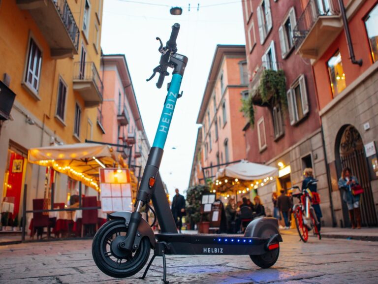 Helbiz, in omaggio sblocchi gratuiti per l’ultimo giorno di scuola