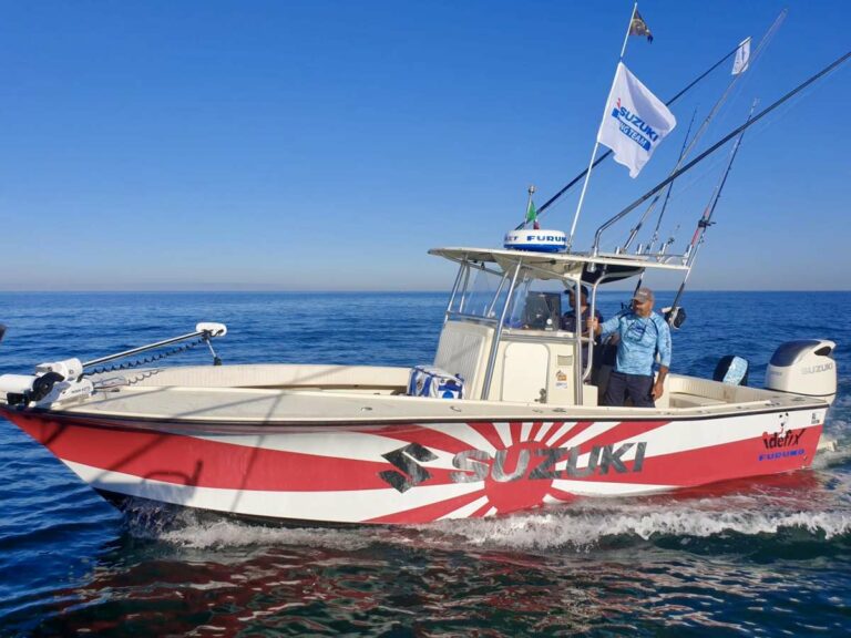 Suzuki con i pescatori sportivi al Mondiale di drifting