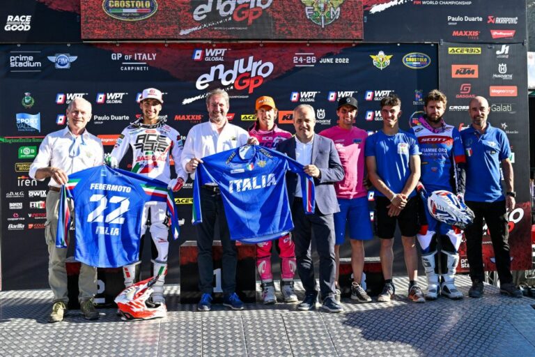 Moto, a Carpineti presentata la maglia azzurra Fmi 2022
