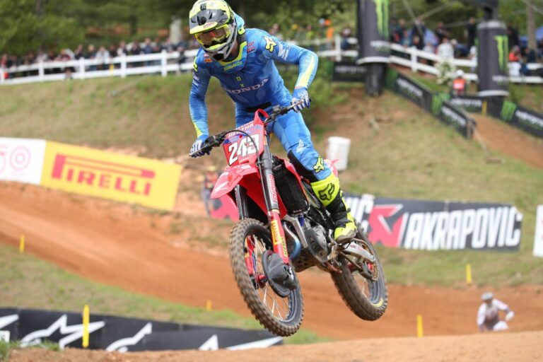 Motocross, Tim Gajser domina il Gran Premio di Indonesia