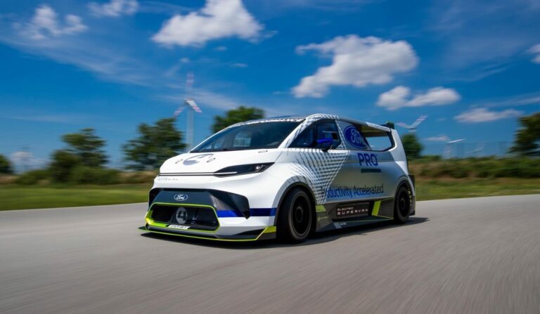 Ford Pro Electric Supervan, potenza e design estremo