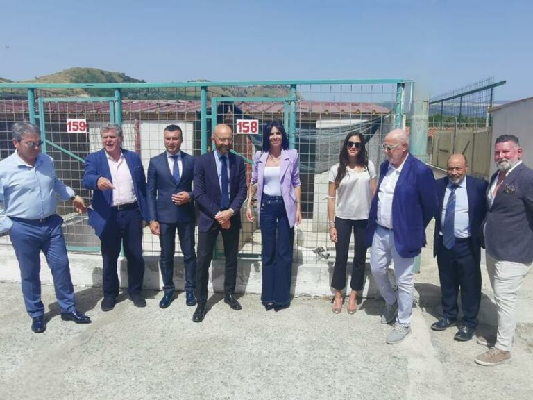 Beni confiscati, Princi esalta l’esperimento del canile di Sant’Ilario Dello Ionio