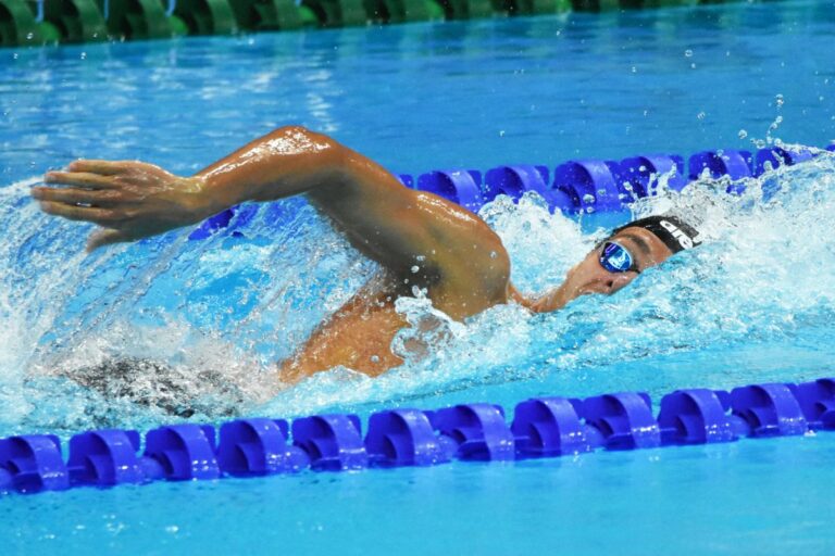 Paltrinieri e gli azzurri della 4×100 mista oro ai Mondiali
