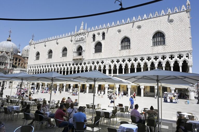 Venezia, prorogati al 30 settembre i dehors “straordinari” Covid