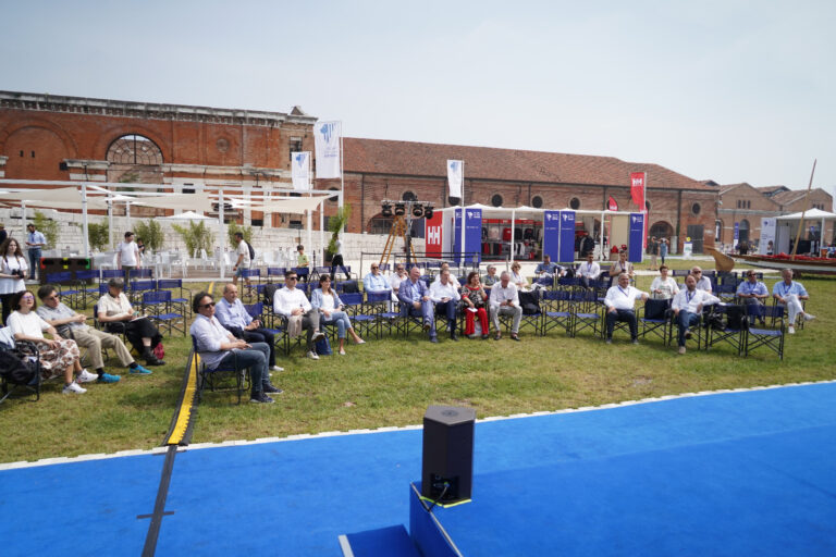 Venezia, al Salone nautico il “tavolo zero” per il contratto di costa