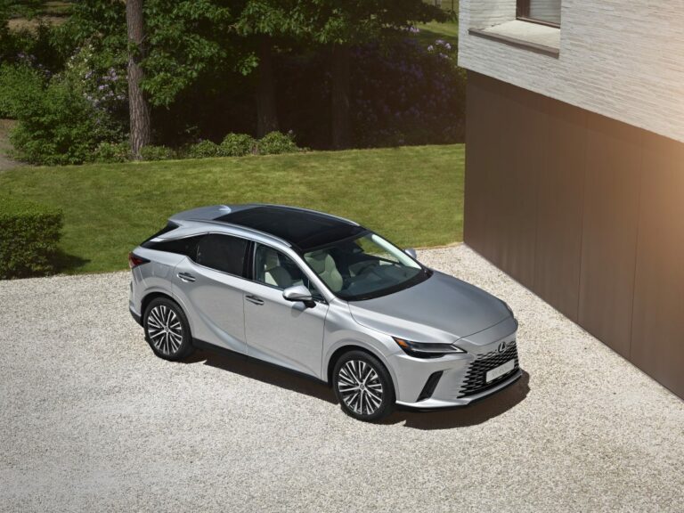 Design “Next Chapter” per il nuovo Lexus Rx