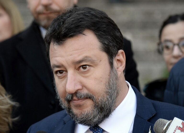 Salvini “La Lega è leale, ma diciamo no alla droga libera”