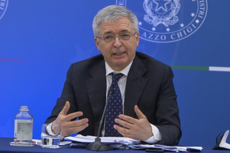 Franco “Per 2022 Pil al 3%, ridurre il cuneo fiscale”