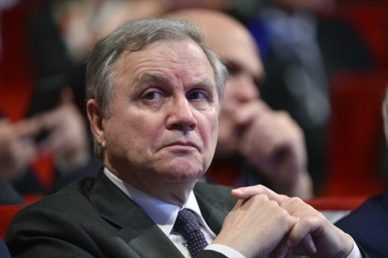 Visco “Procedere sul rientro del debito per preservare la crescita”