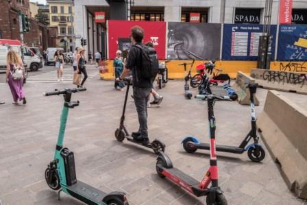 Comune di Milano autorizza nuova flotta monopattini elettrici in sharing