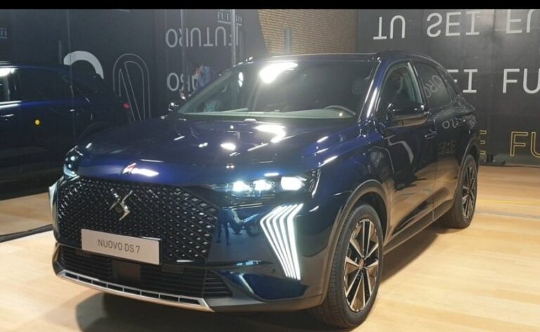 Con DS7 continua il viaggio di DS Automobile verso il futuro