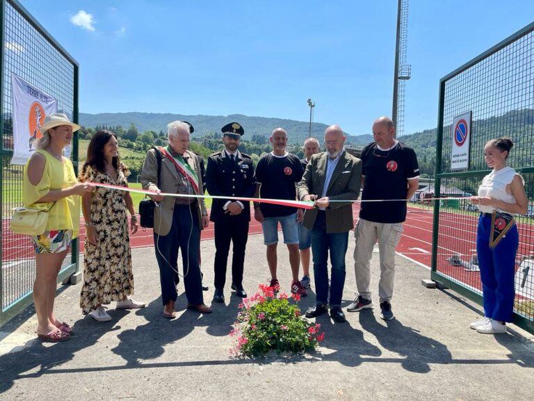 Berceto, Bonaccini inaugura impianti sportivi in villa confiscata