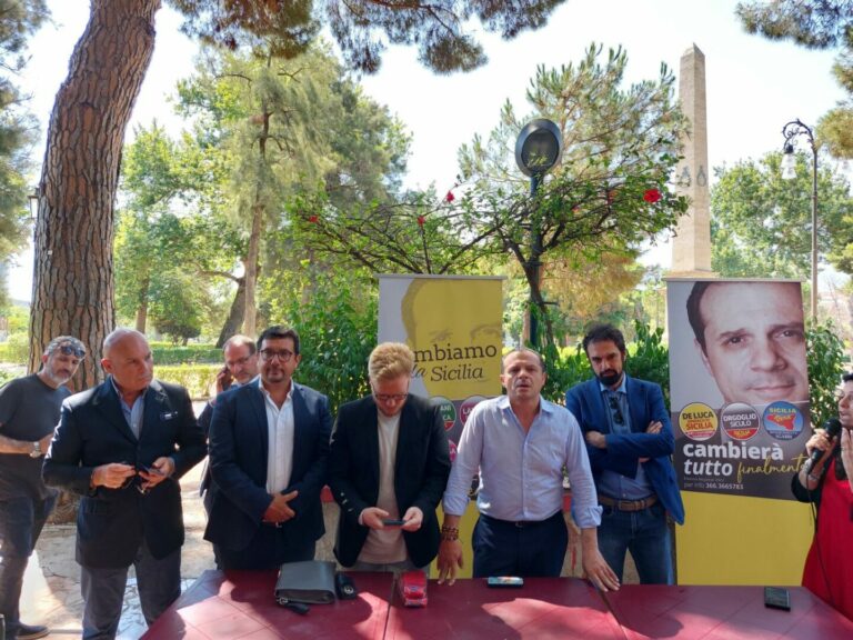 Elezioni regionali in Sicilia, Cateno De Luca presenta liste e candidati