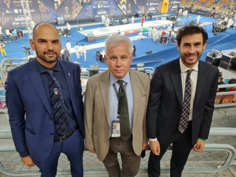 Milano pronta a ricevere la bandiera Fie per i Mondiali del 2023