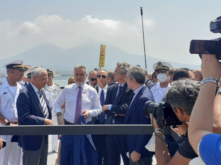 Napoli, firmato protocollo d’intesa per l’apertura del Molo San Vincenzo