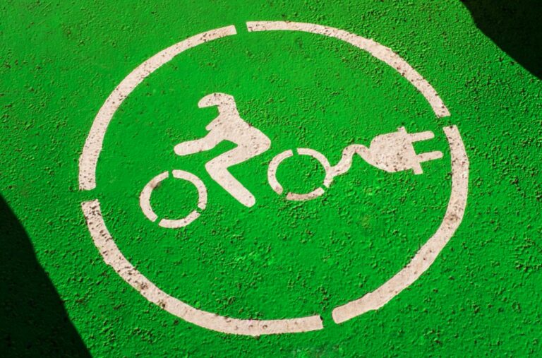 Ancma, boom dell’elettrico a due ruote per la mobilità urbana