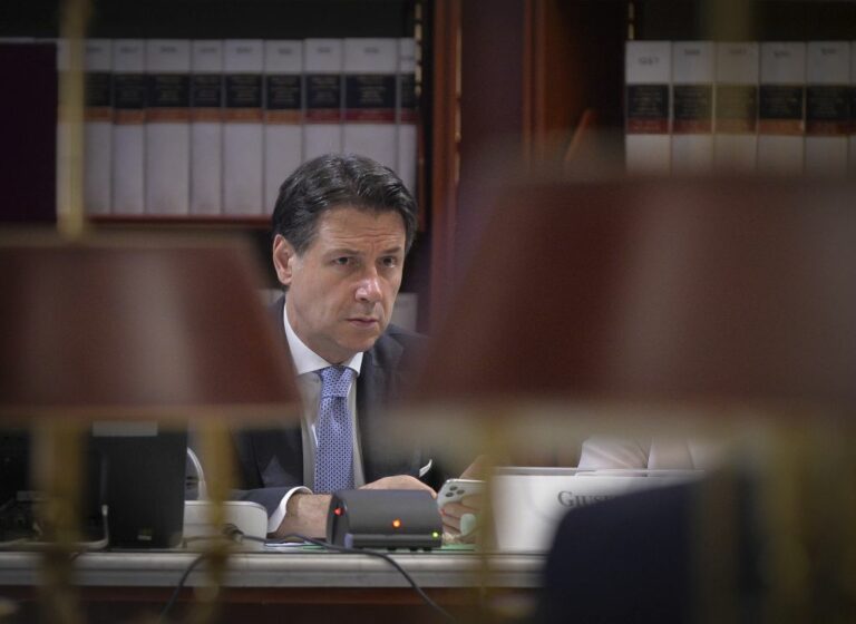 Governo, Conte “M5s fuori se non ci sarà chiarezza su nostri punti”