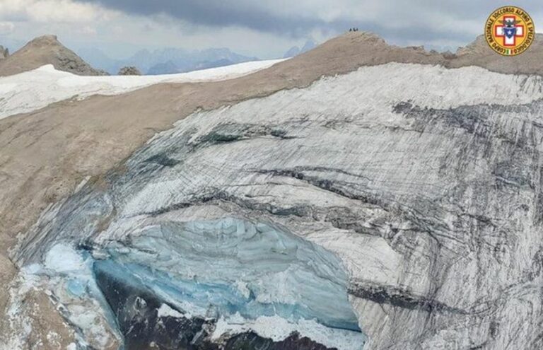 Almeno 7 vittime sulla Marmolada, Draghi “Agire contro il cambiamento climatico”