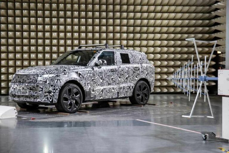 Jaguar Land Rover, una nuova struttura per i test delle auto elettriche