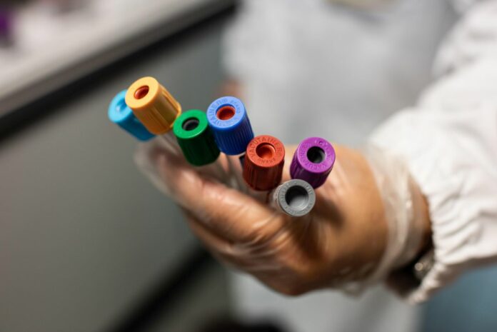 Coronavirus medici e infermieri del 118 impegnati nella lotta al virus