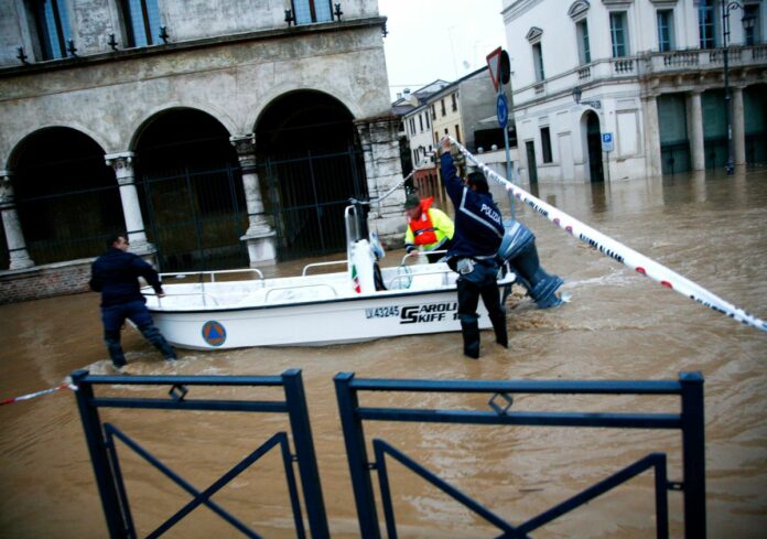 Alluvione di Vicenza, la città come appariva durante l'alluvione e come appare oggi