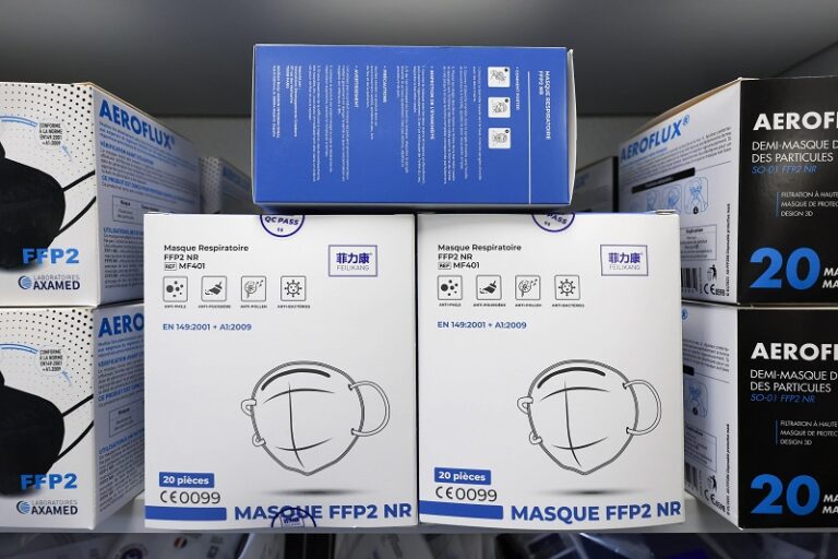 Covid, scoperta truffa delle mascherine in ospedali Piemonte