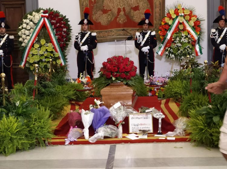 Piero Angela, folla in Campidoglio per l’ultimo saluto