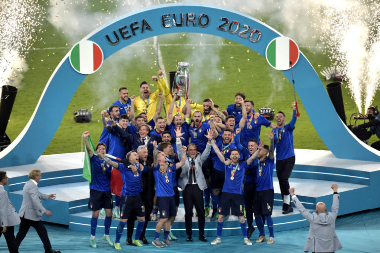Top ten Fifa invariata, Brasile in testa, Italia 7^