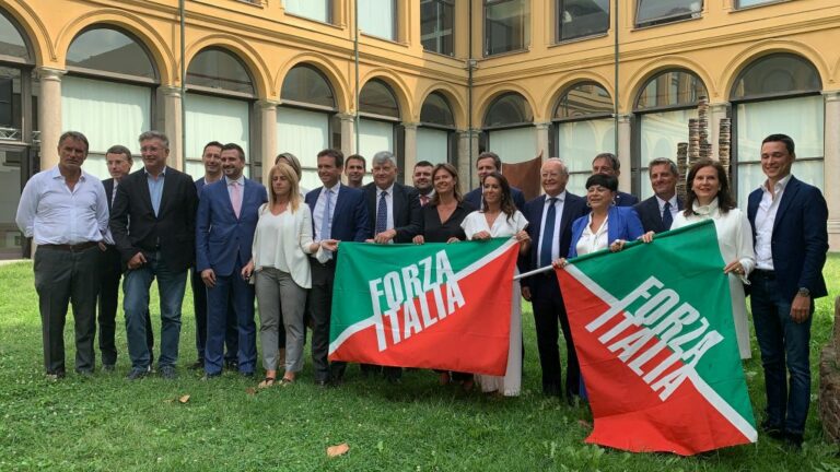 Berlusconi “Orgoglioso della squadra lombarda, ma esclusioni dolorose”