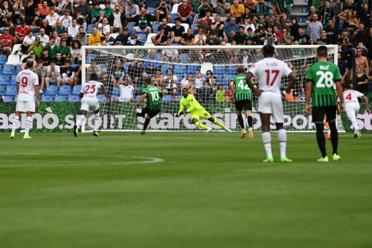 Maignan salva il Milan, è 0-0 col Sassuolo