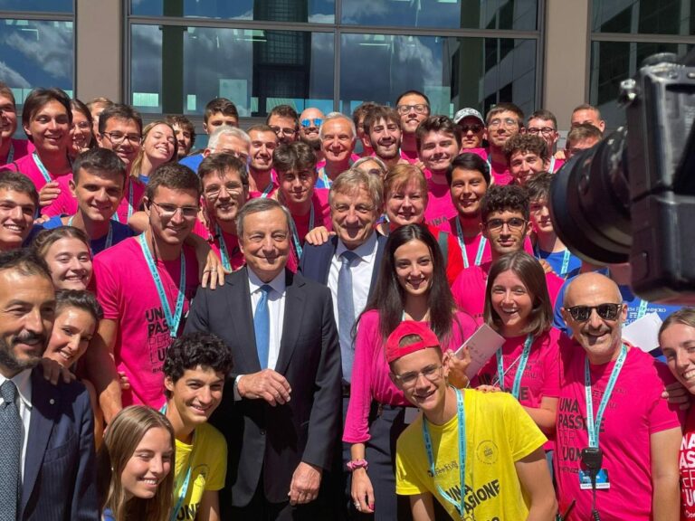 Draghi al Meeting di Rimini “L’Italia ce la farà, con qualsiasi governo”