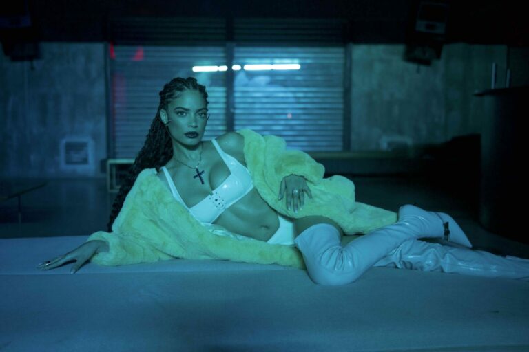 Radio, Elodie con “Tribale” guida la classifica Airplay