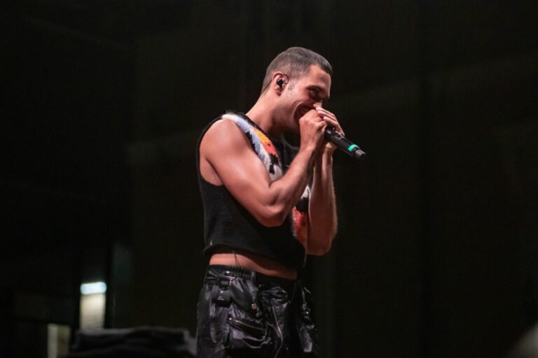 Mahmood riparte dal Kosovo e dal Festival di Dua Lipa