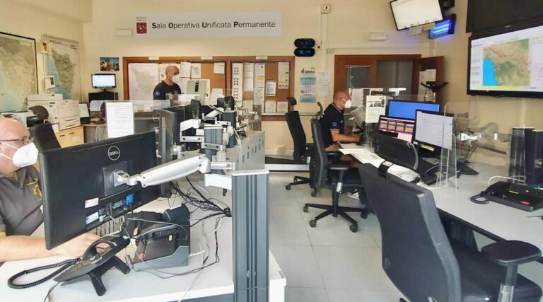 Maltempo, due morti in Toscana. Giani dichiara lo stato di emergenza regionale