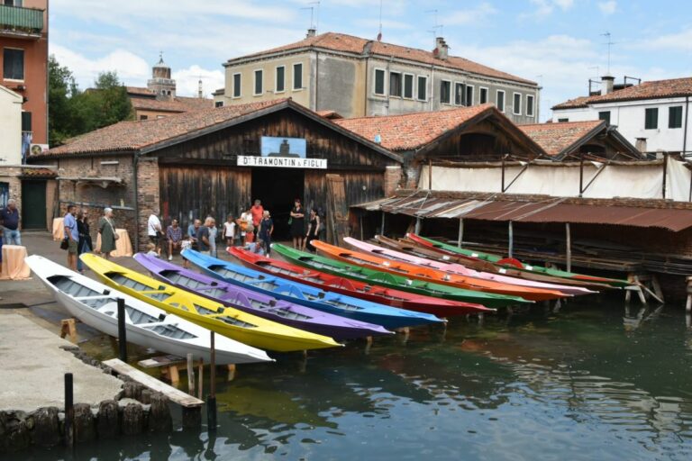 Varate a Dorsoduro dieci nuove “mascarete” per gli equipaggi femminili