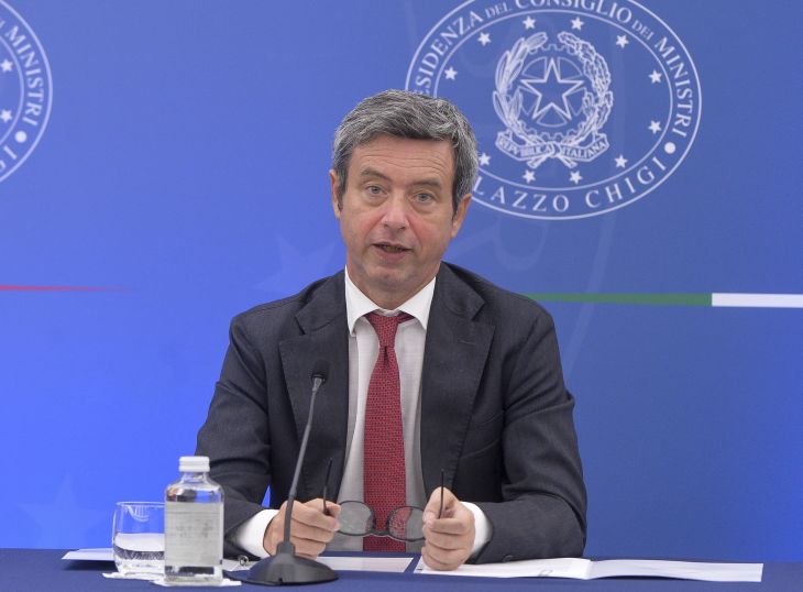 Inflazione, Orlando “Salario minimo e rinnovo contratti per contrastarla”