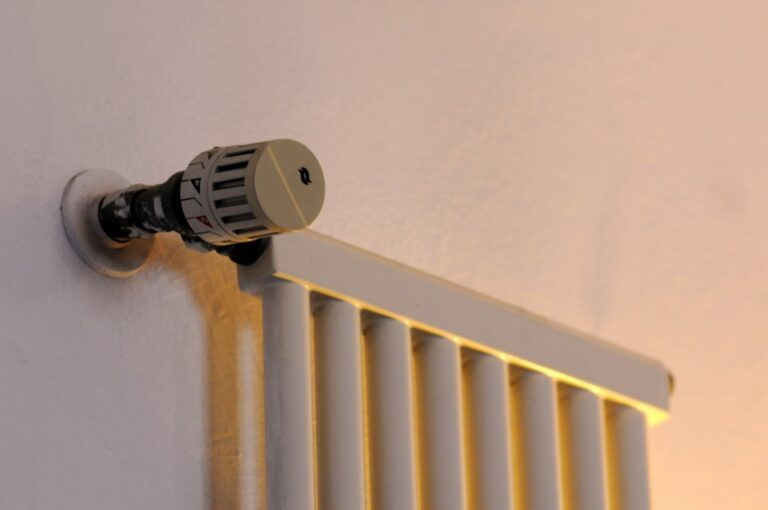 Gas, il piano del Governo per ridurre i consumi