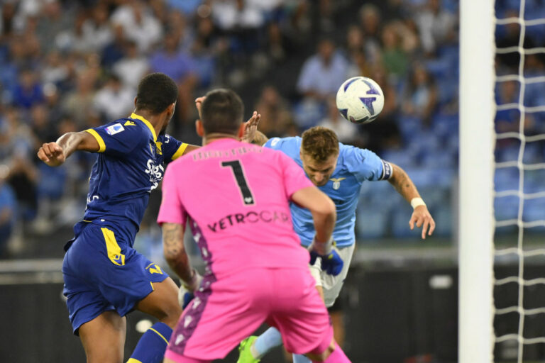 Immobile e Luis Alberto, Lazio batte Verona 2-0