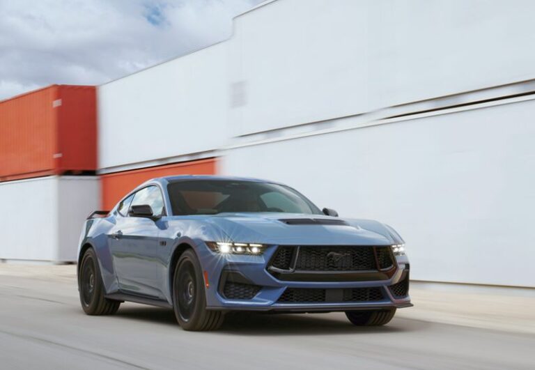 Nuova Ford Mustang migliora nello stile e nelle prestazioni