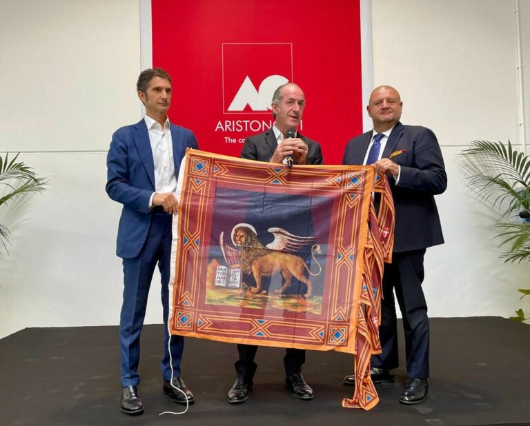 Presidente Zaia inaugura ampliamento Aristoncavi a Brendola