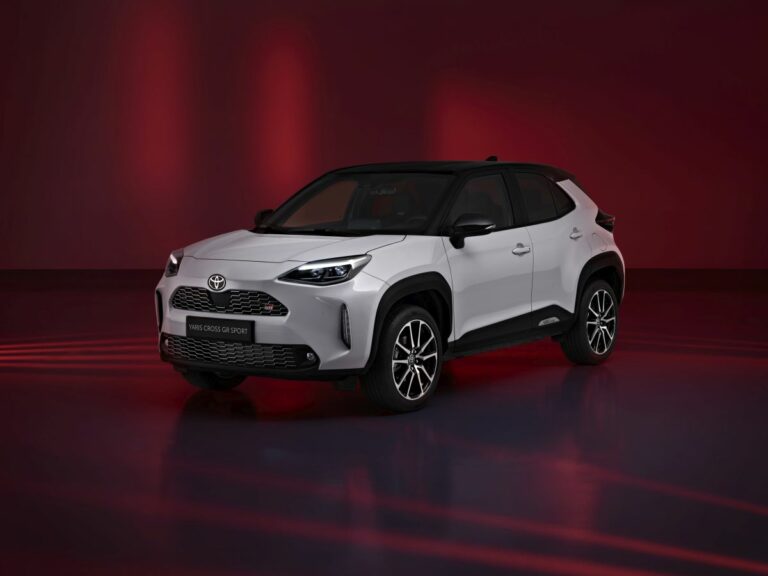 Al via gli ordini della nuova Toyota Yaris Cross GR Sport