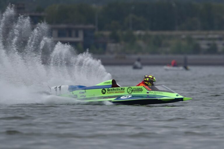 La F.1 di motonautica torna sulle acque del Po in provincia di Piacenza