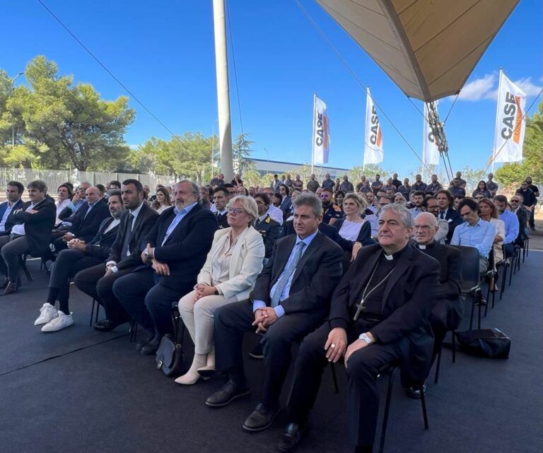 Cnh Industrial Lecce, Emiliano “Progettiamo prossimi 50 anni”