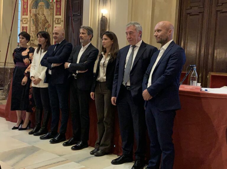 Milano, Parte dibattito pubblico su nuovo stadio con circa 700 persone