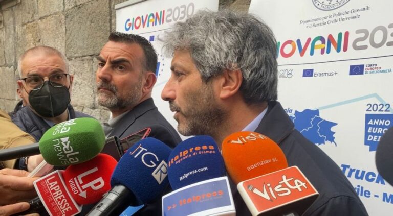 M5S, Fico “Grillo è molto entusiasta di come stanno andando le cose”