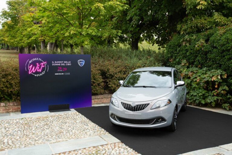 Lancia Ypsilon Alberta Ferretti al fianco di Women in Food