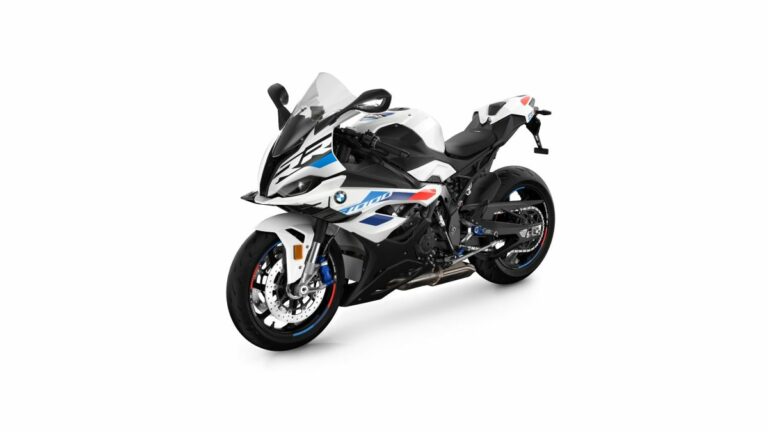 Arriva la nuova supersportiva Bmw S 1000 RR