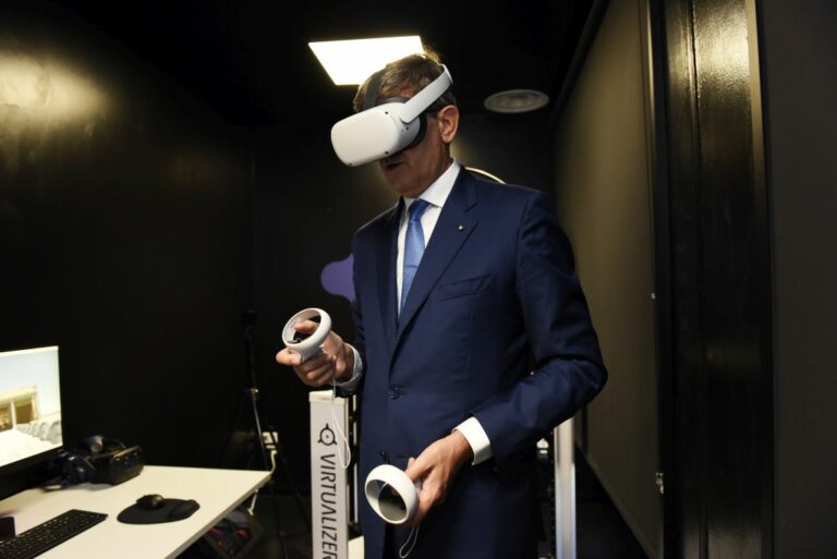 Ministri Colao e Messa visitano laboratori del metaverso della Bicocca