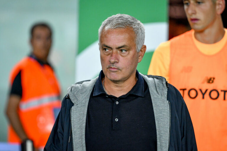 Mourinho “Dybala sta bene e gioca contro il Betis”